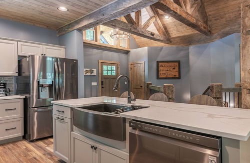 Maggie Valley Cabin | Escape to tranquility in this 3 bed, 3.5 bath Maggie Valley home on the creek!