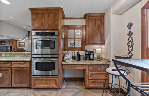 Hearne House | Escape to Tranquility at the Villas of Wind Dancer Retreat
