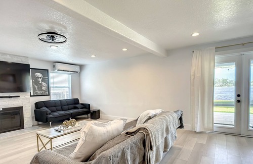 Northside House | Escape to Trout River Oasis: Where Nature Meets Luxury!