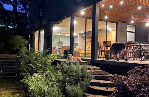 Valle de Bravo House | Escape to Valle: Vista, H. Pizzas, Jacuzzi and Firepit (pet friendly).