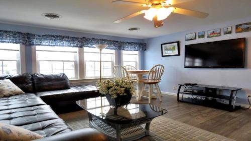 Cape May Apartment | Escape To Yacht - Upstairs Apartment