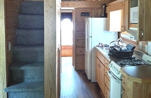 Holladay Cabin | Escape to your cozy 2-bedroom cabin #8 in Camden, Kentucky Lake, TN