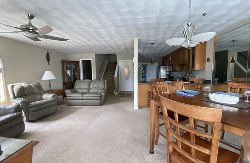 Northeast Virginia Beach Condo | Escape to Your “Virginia Beach Retreat”