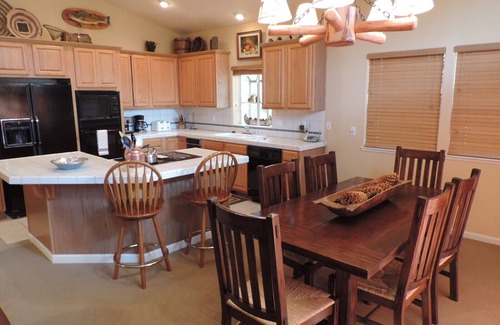 Whitehawk House | Escape to your Whitehawk Ranch retreat - 2 cozy bedrooms await
