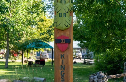 Christina Lake House | Escape & Unwind in Picturesque Christina Lake, Sleeps 2- Beaches, Golf, Fishing
