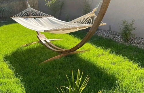 Loon-Plage Villa | 𝐄𝐬𝐜𝐚𝐩𝐞 𝐙𝐞𝐧 Tropical Villa & Private Spa