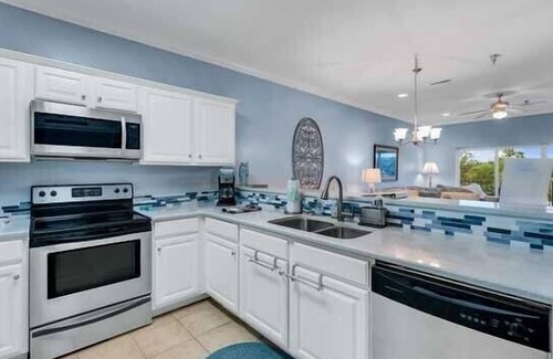 Jasper House | EscapeToSmithLake, EscapeToSmithLake: a tranquil retreat at Duncan Bridge Resort