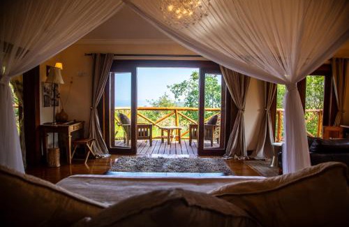 Mto wa Mbu Cabin | Escarpment Luxury Lodge Manyara
