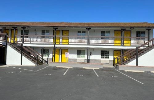Central Escondido Hotel | Escondido Inn