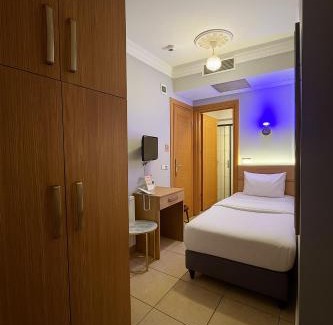 Kadikoy Hostel | ESEN Life HOTEL