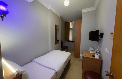 Kadikoy Hostel | ESEN Life HOTEL