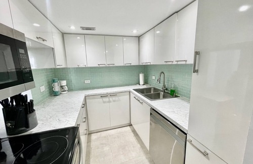 Cangrejo Arriba Apartment | ESJ14- Two bedrooms with ocean view with balcony