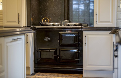 Alnwick Cottage | Eslington East Wing - a grade II listed property that sleeps 10 guests in 5 bedrooms