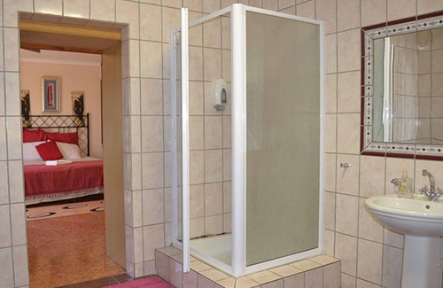 Upington House | Esme's Guest House