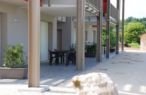 Desenzano del Garda Apartment | ESMERA APARTMENT WITH POOL TWO BEDROOMS TWO BATHROOMS on the ground floor