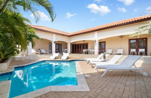 Esmeralda House | Esmeralda 125