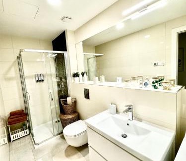 Prague 7 Apartment | ESMOA apartments - Ovenecká, Praha 7 - plně vybaven