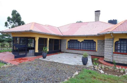Narok Villa | Esniko Villa