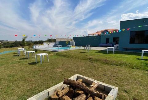 Cacapava House | Espaço Mattigor, Chácara mil m2, piscina grande com prainha e vista deslumbrante