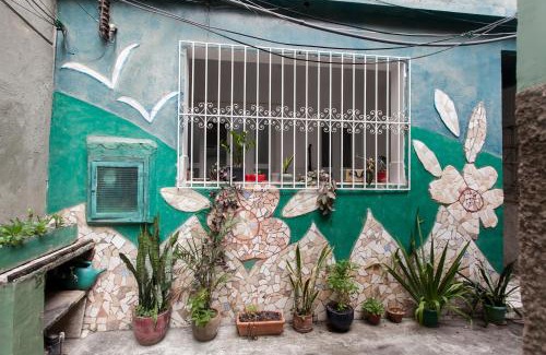 Maracana House | Espaço Sideral - Quartos com ar-condicionado, 5min Estádio Maracanã, 8min UERJ, shopping, 12min metrô, wi-fi 300mbp, ampla área comum com cozinha - prático e confortável