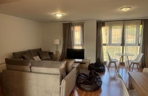 Valdelinares Apartment | Espacioso y luminoso duplex con buhardilla