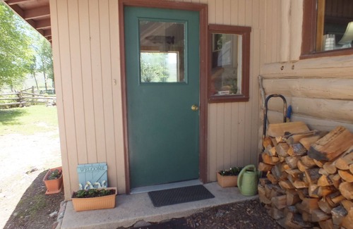 Dubois Cabin | Especially for 4 June to 9 and 14 June to 30 if booked by 30 April 2019