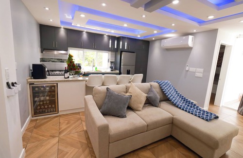 Santa Cruz Xoxocotlan Apartment | Espectacular y Moderno Apartamento, con Jacuzzi!