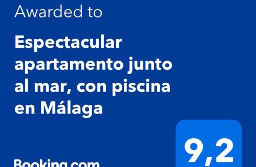 Guadalmar Apartment | Espectacular apartamento junto al mar, con piscina en Málaga