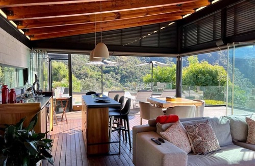 El Santuario House | Espectacular Casa Premiada, Alberca y Vista a Lago