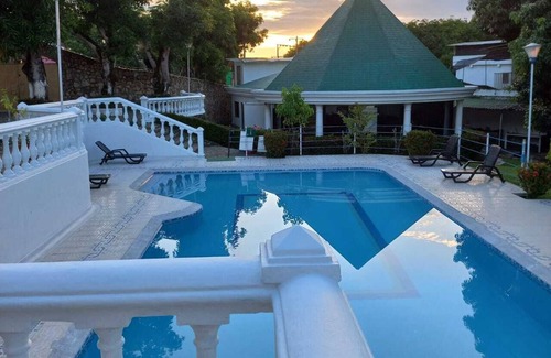 Melgar House | ESPECTACULAR CASA QUINTA LAS FLORES - MELGAR