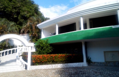 Melgar House | ESPECTACULAR CASA QUINTA LAS FLORES - MELGAR