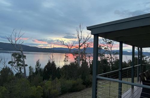 Brooks Bay House | Esperance Landing