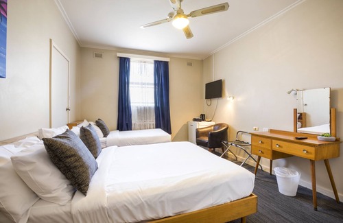 Brighton Hotel | Esplanade Hotel