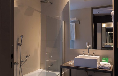 Maipu Hotel | Esplendor by Wyndham Mendoza