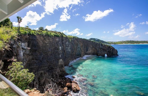 Nettle Bay Villa | Esprit de le Mer - Stunning Cliffside Villa - Breathtaking Views