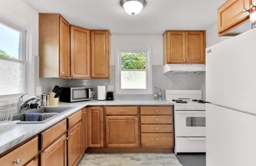 Sunnyland House | Esser · 4Bed Charmer in Central Washington/East Peoria