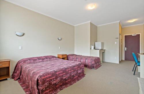 Huntly Hotel | Essex Arms