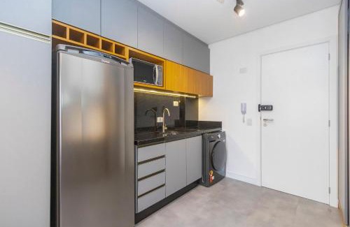 Cristo Rei Apartment | Estúdio Completo para 5 Pessoas Com Vaga - EIX0205