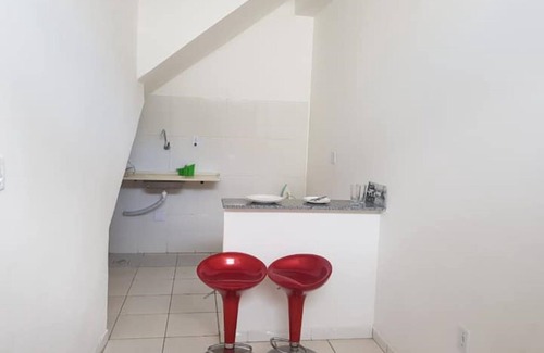 Mariano Procopio Apartment | Estadia Confortável. Venha Conhecer AP 102