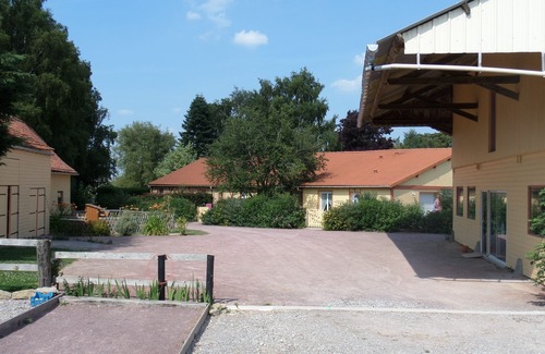 Avesnes-en-Val Cottage | Estate close to the sea, mini-farm, games
