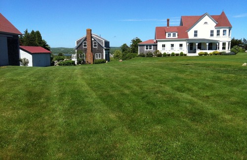 Chilmark House | Estate Guesthouse ~ Glorious Water Views ~ 2 Private Beaches!