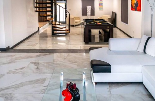 East Massapequa House | Estate in Massapequa NY