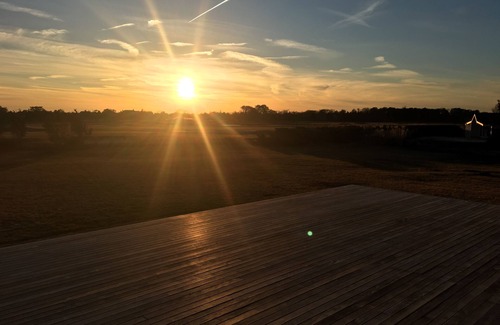 Quogue House | Estate Section - 2 acres - Salt Water Pool