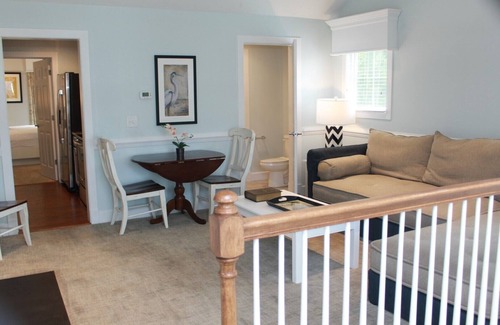 Lackey House | Estates - 1BR Unit 2