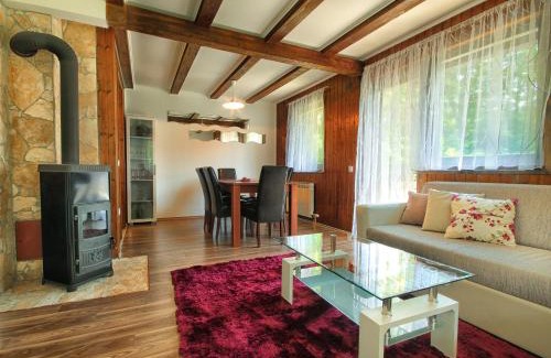 Jezerce House | Estavela Holiday home