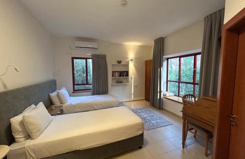Gidona House | Estehar Hotel
