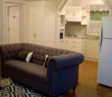 Armidale City Centre Hotel | Estelle Kramer Motel