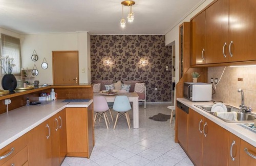Nees Pagases House | Estell’s sweet luxury house