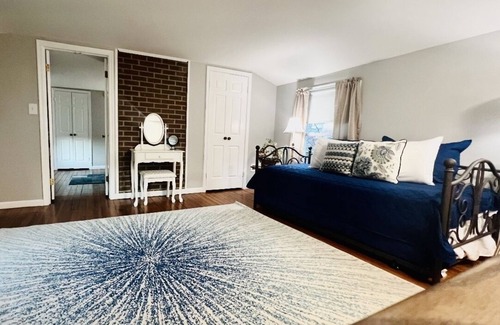 Sperryville Cottage | Estes Cottage Located in Sperryville, VA