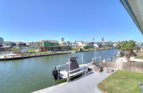 City-by-the Sea House | Estes Oasis